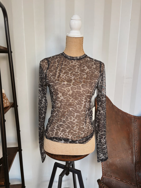 Lainey Leopard Long Sleeve (Mesh)